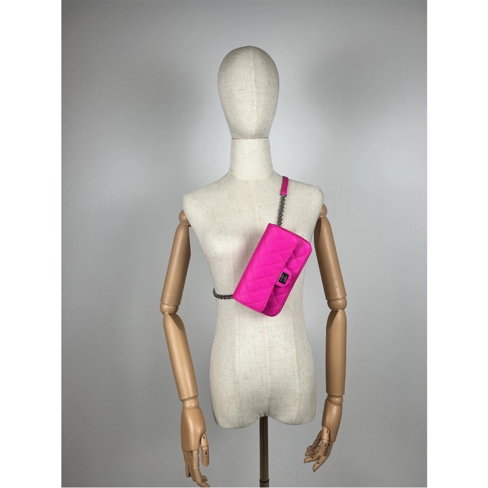 CHANEL Quilted 2.55 Reissue Flap mini Belt Bag Fluorescent Pink - Picture 11 of 11